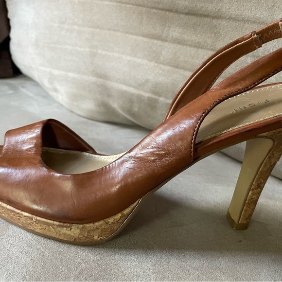 Fioni Sling Back Shoes, Size 8.5, Tan Leather Cork 3.5” Heel, Worn Once! - Picture 1 of 5